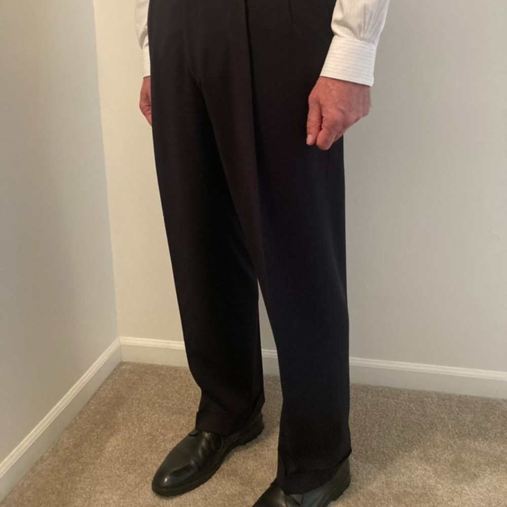 Brooks Brothers, 100% Wool Suit - Picture 7 of 12